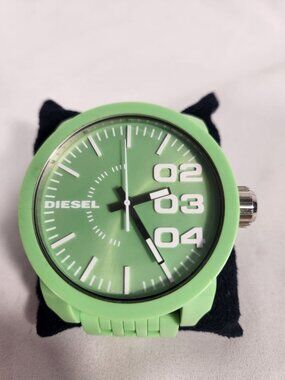 NOS Diesel Only The Brave Watch X- Large Lime Green DZ-1574